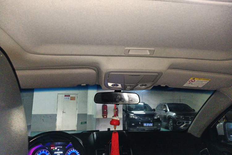 Used Geely Auto Emgrand 2016 Sedan 1.5L Manual Upward Edition Headliner