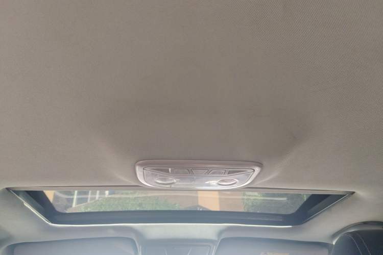 Used Geely Auto Emgrand 2016 Sedan 1.5L Manual Upward Edition Headliner