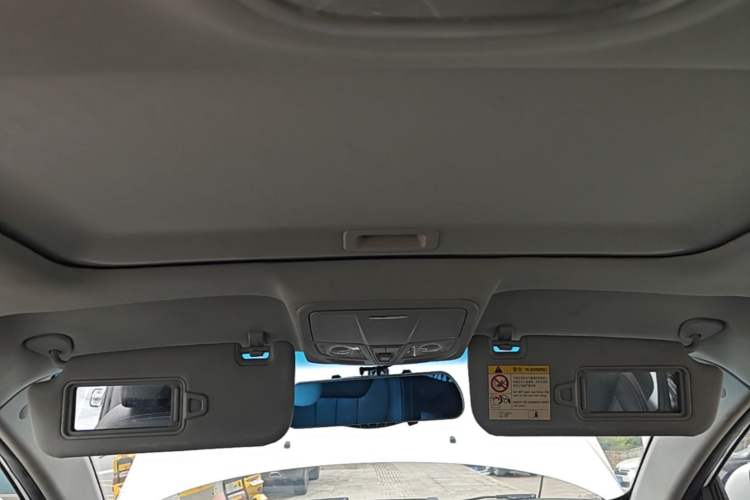 Used Geely Auto Emgrand 2016 Sedan 1.5L CVT Upward Version Headliner