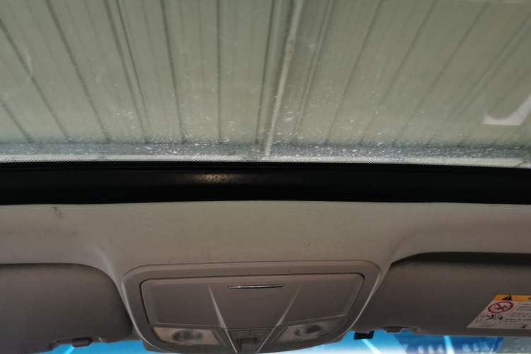 Used Geely Auto Emgrand 2016 Hatchback RS 1.5L CVT Upward Edition Headliner