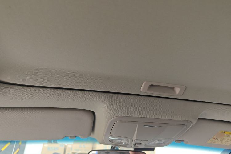Used Geely Auto Emgrand 2016 Sedan 1.5L Manual Upward Edition Headliner