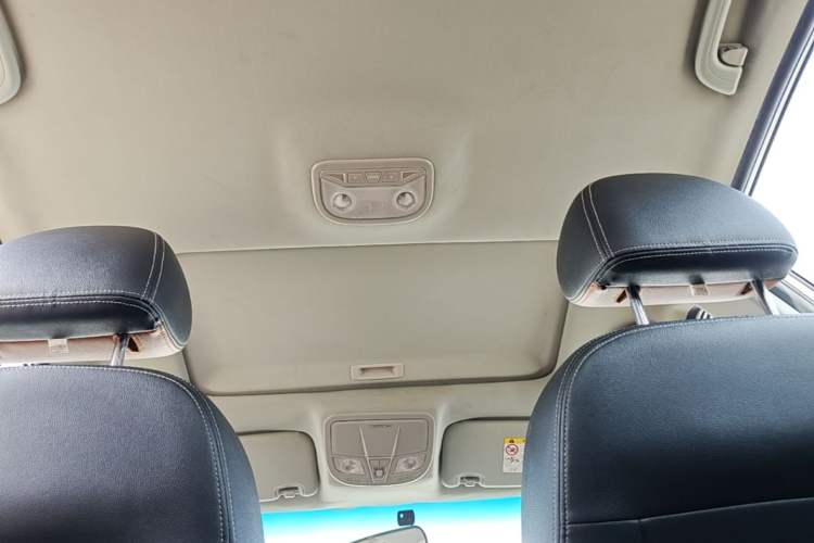Used Geely Auto Emgrand 2016 Hatchback RS 1.5L Manual - Upward Edition Headliner