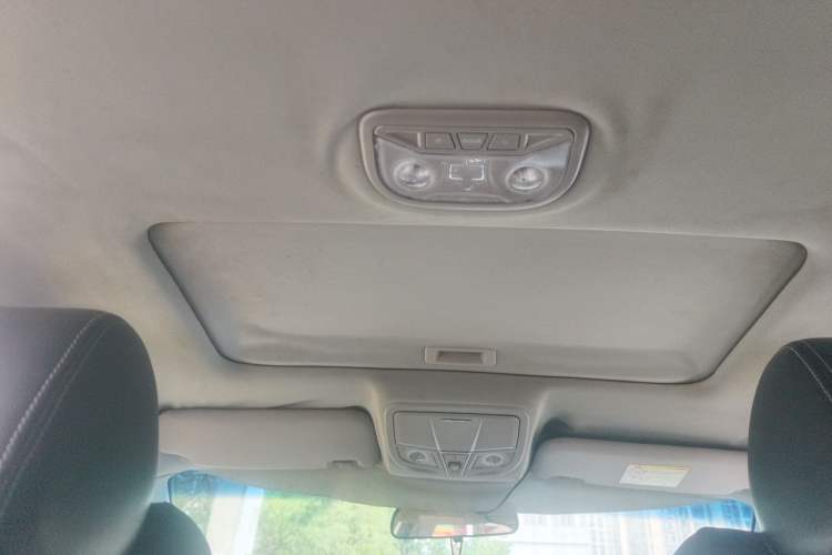 Used Geely Auto Emgrand 2016 Sedan 1.5L CVT Upward Version Headliner