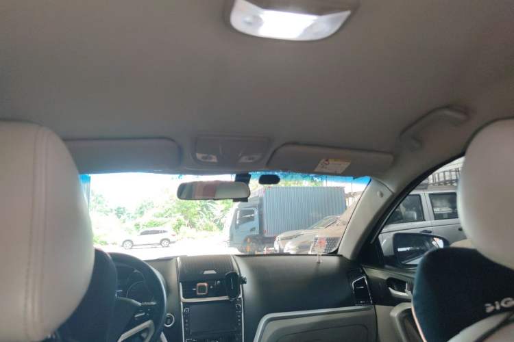 Used Geely Auto Emgrand 2016 Sedan 1.5L CVT Luxury Model Headliner