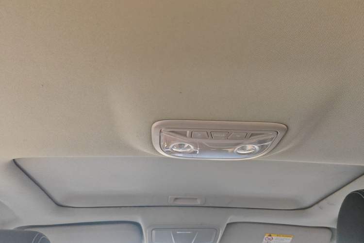 Used Geely Auto Emgrand 2016 Sedan 1.5L Manual Upward Edition Headliner