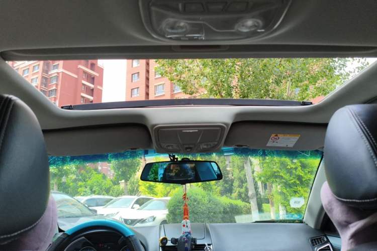 Used Geely Auto Emgrand 2016 Sedan 1.5L Manual Upward Edition Headliner