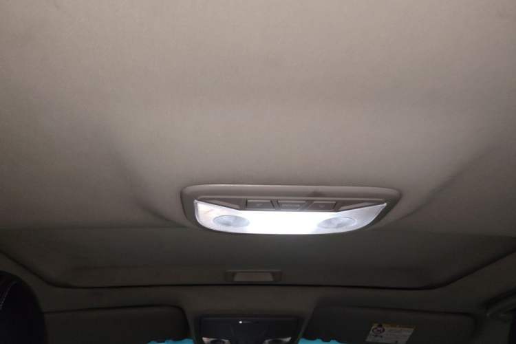 Used Geely Auto Emgrand 2016 Sedan 1.5L CVT Upward Version Headliner