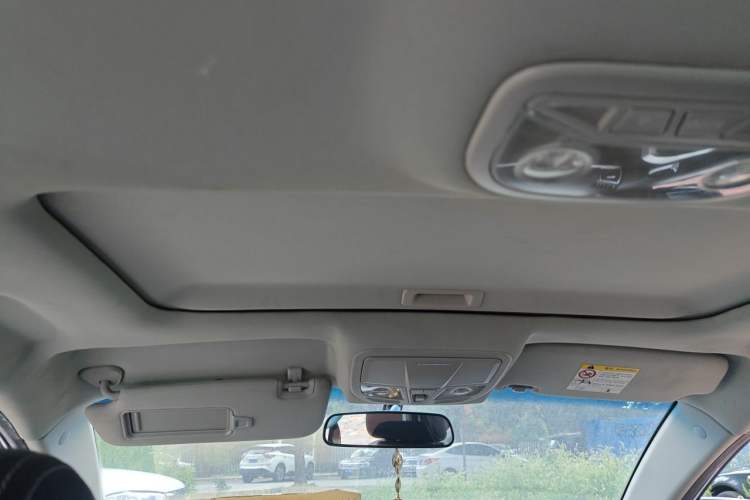 Used Geely Auto Emgrand 2016 Sedan 1.5L Manual Upward Edition Headliner