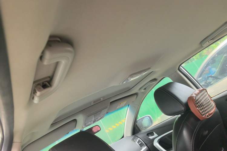 Used Geely Auto Emgrand 2016 Sedan 1.5L CVT Upward Version Headliner