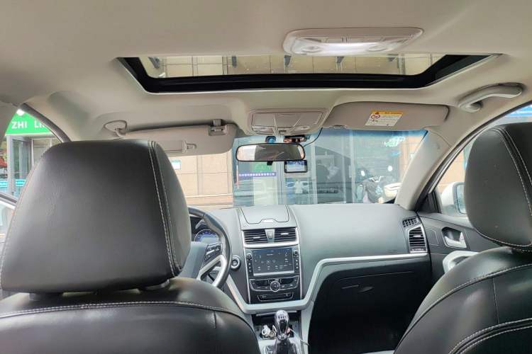 Used Geely Auto Emgrand 2016 Sedan 1.5L Manual Upward Edition Headliner