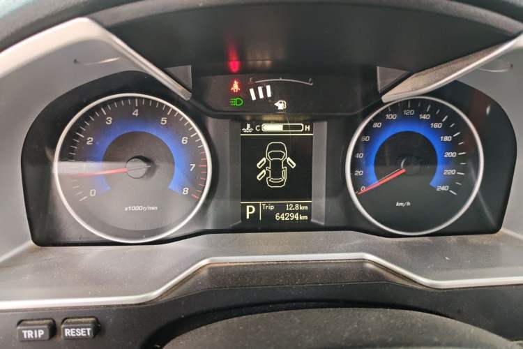 Used Geely Auto Emgrand 2016 Hatchback RS 1.5L CVT Upward Edition Instrument Cluster