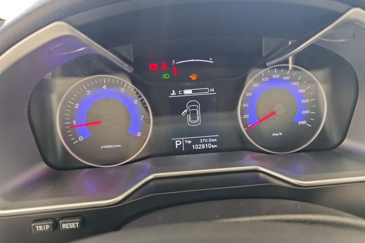 Used Geely Auto Emgrand 2016 Sedan 1.5L CVT Upward Version Instrument Cluster