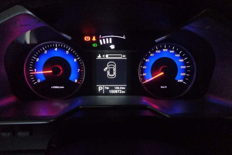 Used Geely Auto Emgrand 2016 Sedan 1.5L CVT Upward Version Instrument Cluster