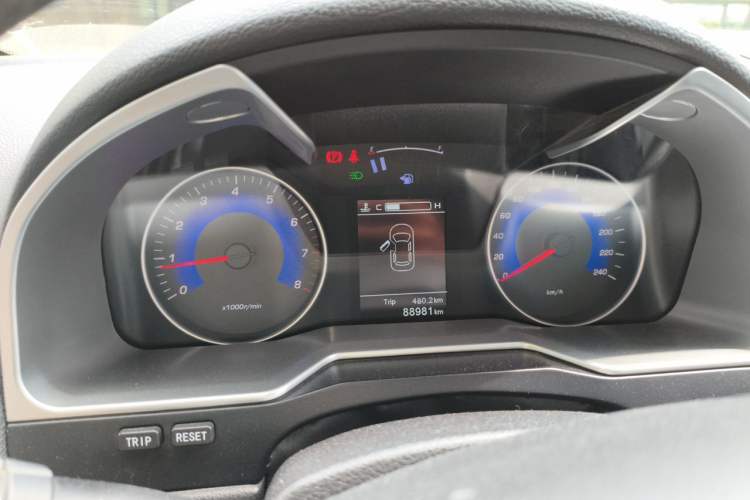 Used Geely Auto Emgrand 2016 Sedan 1.5L Manual Upward Edition Instrument Cluster