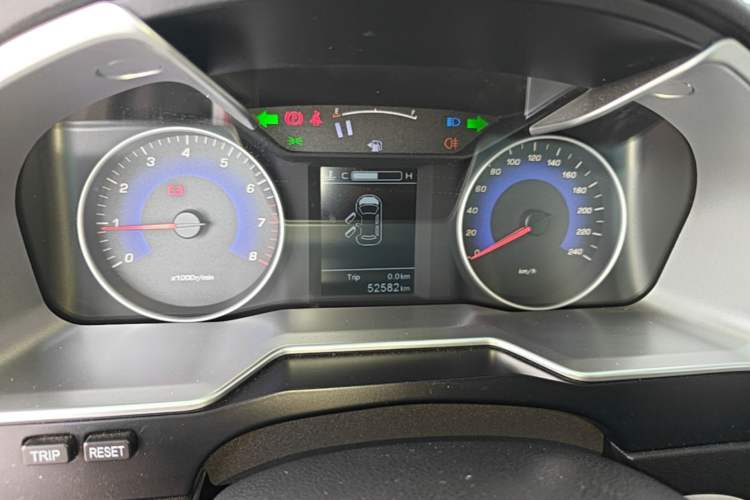 Used Geely Auto Emgrand 2016 Sedan 1.5L Manual Luxury Model Instrument Cluster