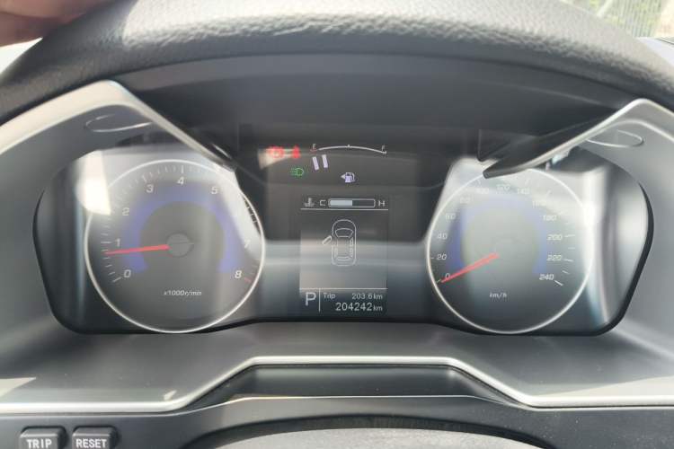 Used Geely Auto Emgrand 2016 Sedan 1.3T CVT Upward Edition Instrument Cluster