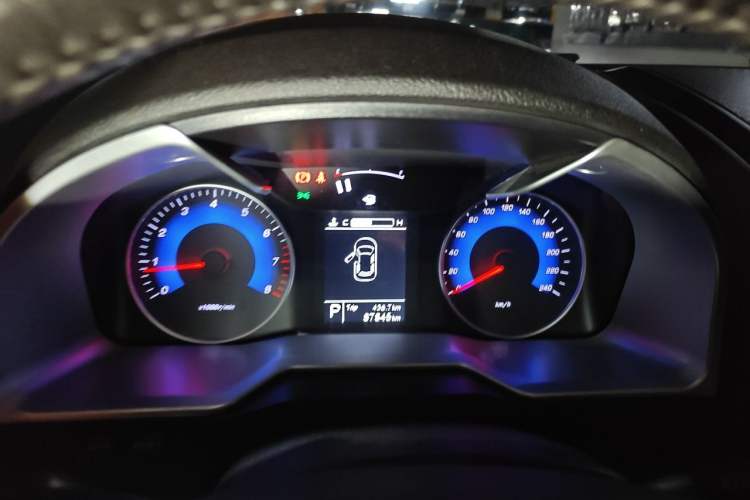 Used Geely Auto Emgrand 2016 Sedan 1.5L CVT Upward Version Instrument Cluster