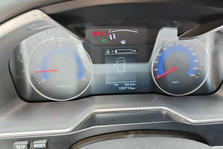Used Geely Auto Emgrand 2016 Sedan 1.5L Manual Upward Edition Instrument Cluster