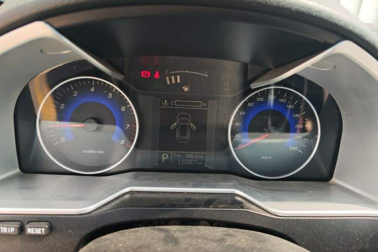 Used Geely Auto Emgrand 2016 Hatchback RS 1.5L CVT Upward Edition Instrument Cluster