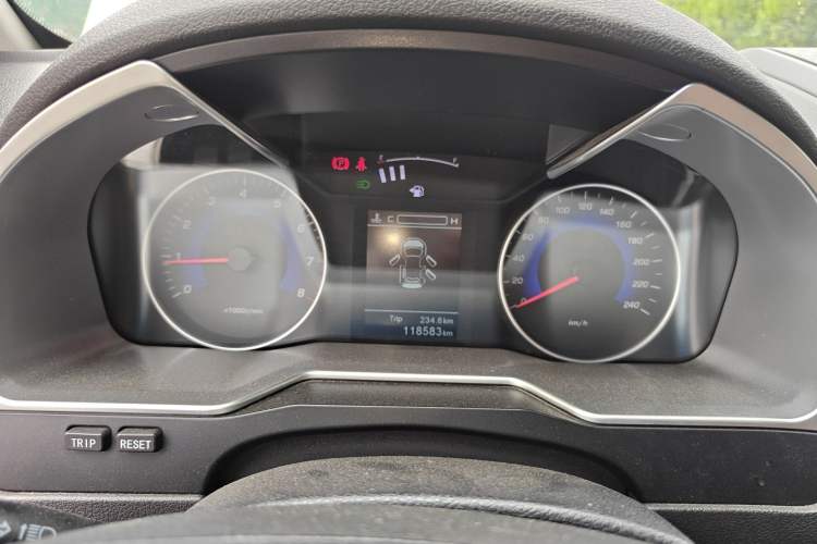 Used Geely Auto Emgrand 2016 Sedan 1.5L Manual Upward Edition Instrument Cluster