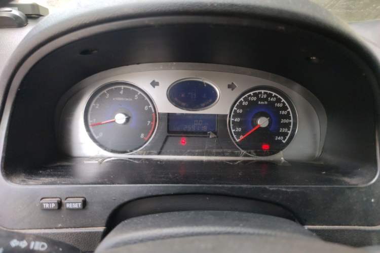Used Geely Auto Emgrand 2016 Sedan 1.3T Manual Upward Edition Instrument Cluster