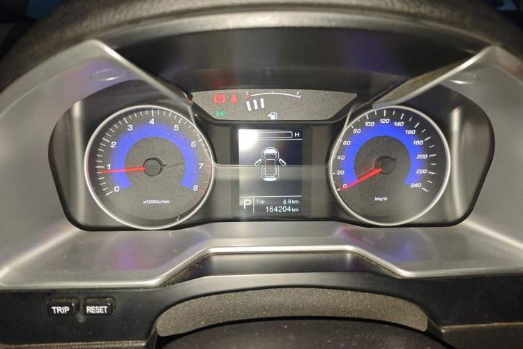 Used Geely Auto Emgrand 2016 Sedan 1.5L CVT Upward Version Instrument Cluster