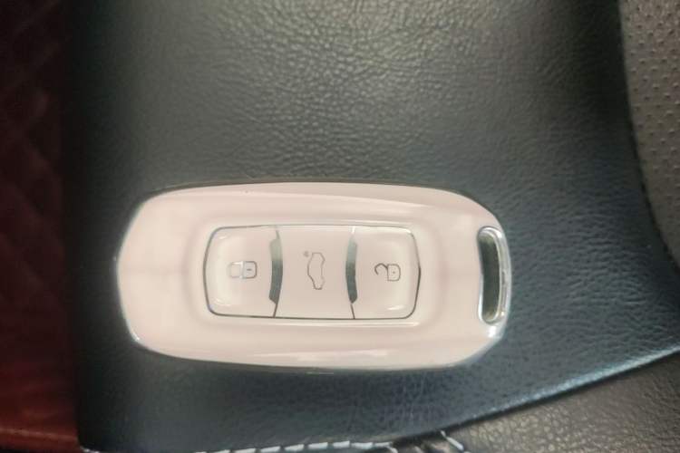 Used Geely Auto Emgrand 2016 Sedan 1.5L Manual Upward Edition Interior 1