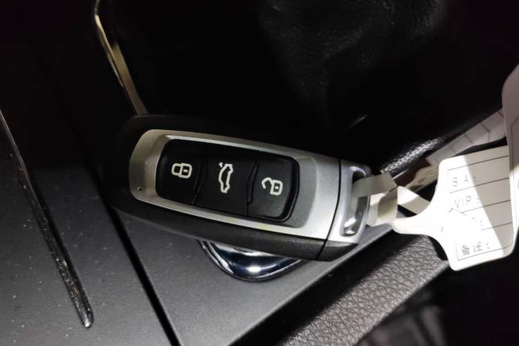 Used Geely Auto Emgrand 2016 Sedan 1.5L Manual Upward Edition Interior 1