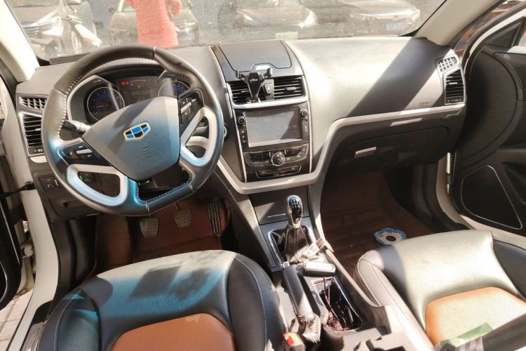 Used Geely Auto Emgrand 2016 Hatchback RS 1.5L Manual - Upward Edition Interior 2