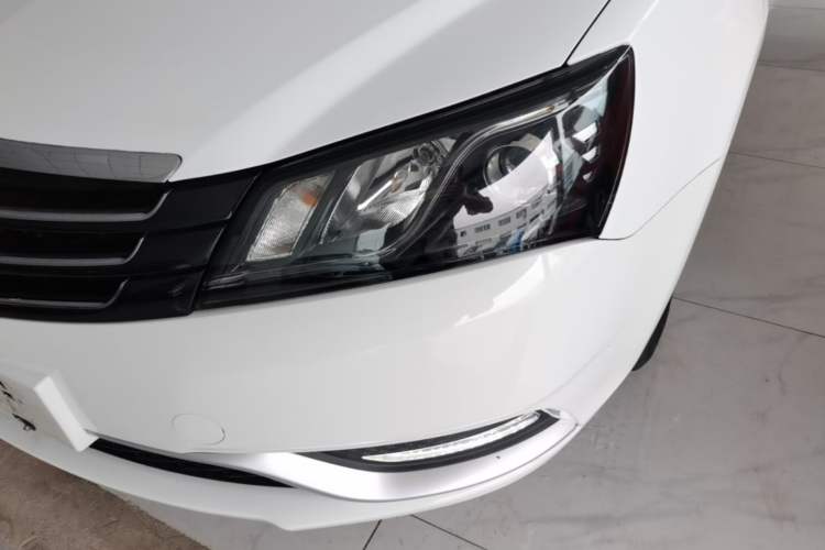 Used Geely Auto Emgrand 2016 Sedan 1.5L Manual Upward Edition Left Front Headlight