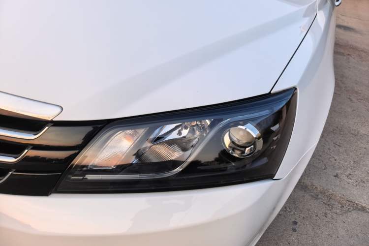 Used Geely Auto Emgrand 2016 Sedan 1.5L CVT Luxury Model Left Front Headlight