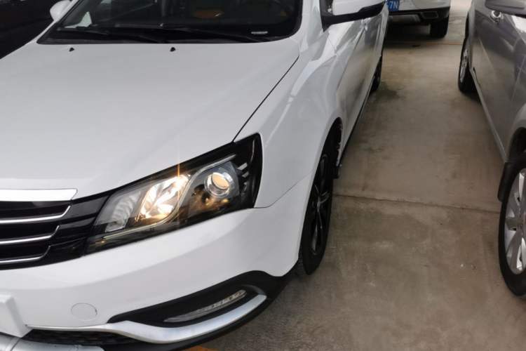 Used Geely Auto Emgrand 2016 Hatchback RS 1.5L CVT Upward Edition Left Front Headlight