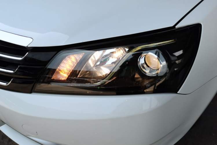 Used Geely Auto Emgrand 2016 Sedan 1.5L Manual Upward Edition Left Front Headlight