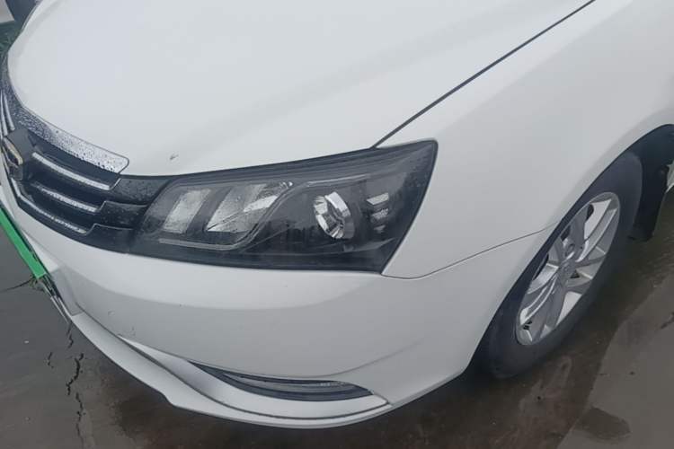 Used Geely Auto Emgrand 2016 Sedan 1.5L Manual Luxury Model Left Front Headlight