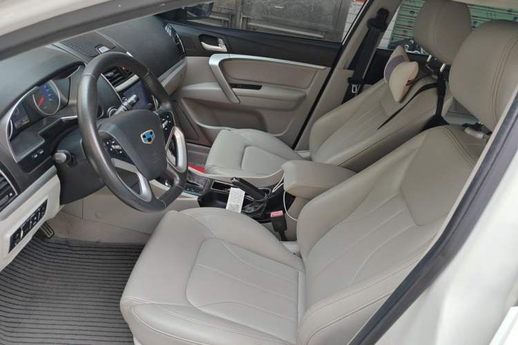 Used Geely Auto Emgrand 2016 Sedan 1.5L CVT Luxury Model Left Front Seat