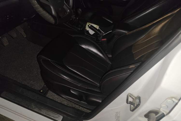 Used Geely Auto Emgrand 2016 Sedan 1.5L Manual Upward Edition Left Front Seat