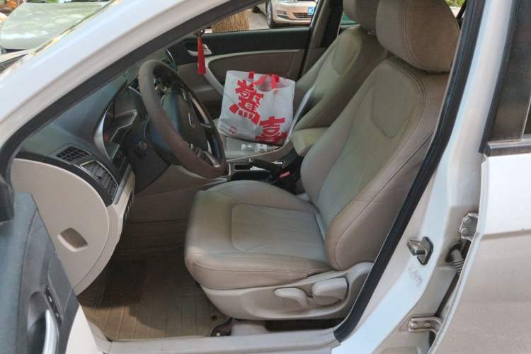 Used Geely Auto Emgrand 2016 Sedan 1.5L Manual Luxury Model Left Front Seat