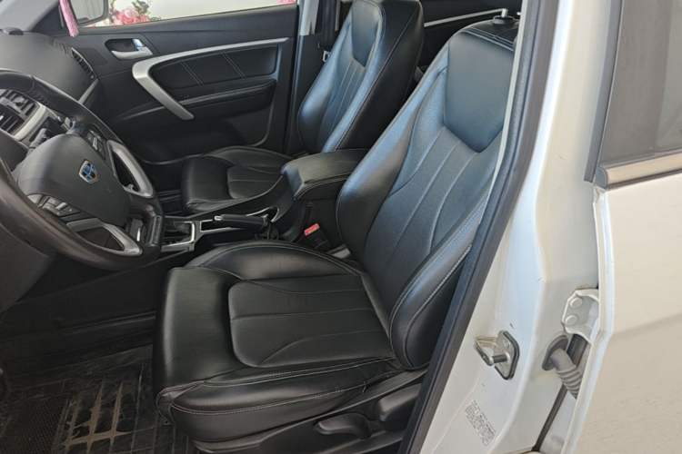 Used Geely Auto Emgrand 2016 Sedan 1.5L CVT Upward Version Left Front Seat