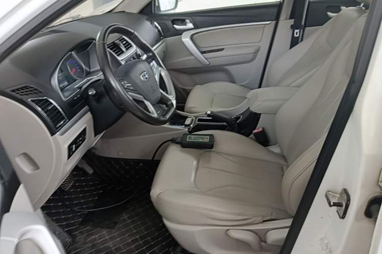Used Geely Auto Emgrand 2016 Sedan 1.5L CVT Luxury Model Left Front Seat