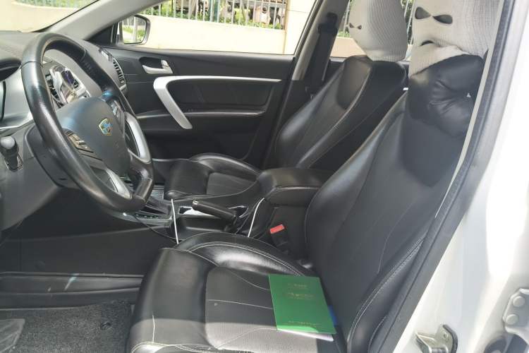 Used Geely Auto Emgrand 2016 Sedan 1.3T CVT Upward Edition Left Front Seat
