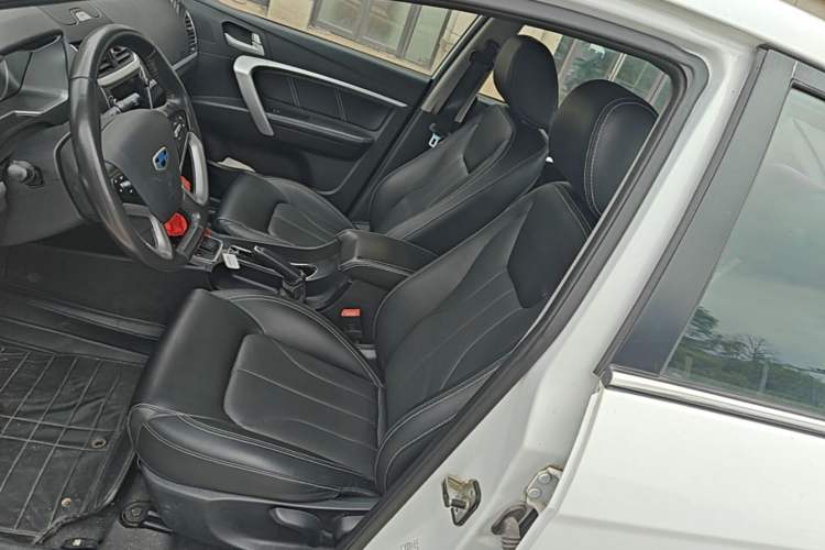 Used Geely Auto Emgrand 2016 Sedan 1.5L CVT Upward Version Left Front Seat