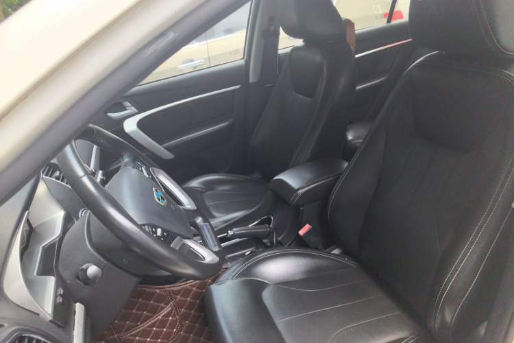Used Geely Auto Emgrand 2016 Sedan 1.5L CVT Upward Version Left Front Seat