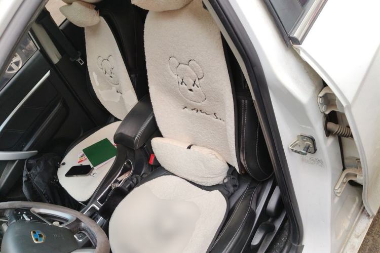 Used Geely Auto Emgrand 2016 Sedan 1.5L CVT Upward Version Left Front Seat