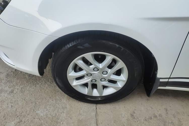 Used Geely Auto Emgrand 2016 Sedan 1.5L CVT Luxury Model Left Front Wheel Hub
