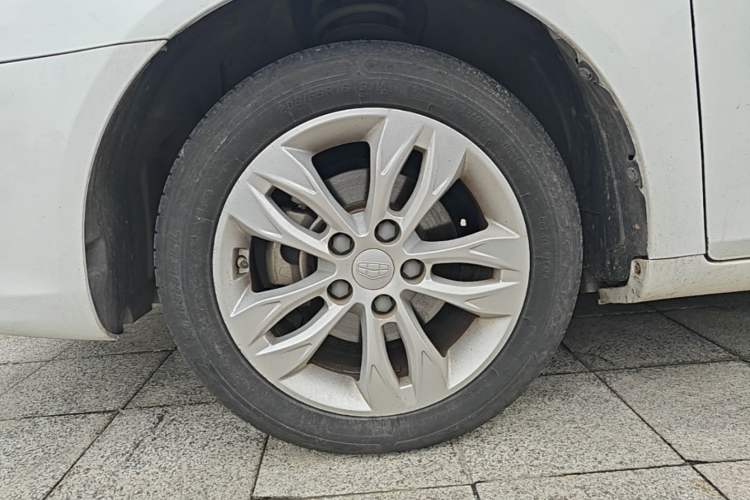 Used Geely Auto Emgrand 2016 Sedan 1.5L CVT Upward Version Left Front Wheel Hub