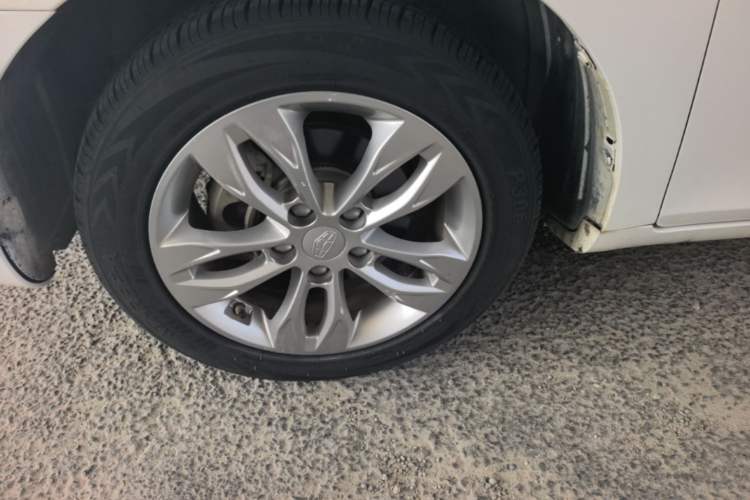Used Geely Auto Emgrand 2016 Sedan 1.5L Manual Upward Edition Left Front Wheel Hub