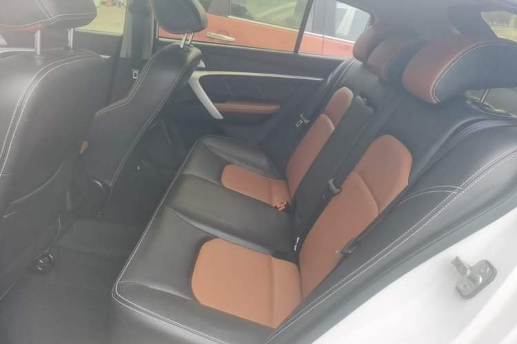Used Geely Auto Emgrand 2016 Hatchback RS 1.5L CVT Upward Edition Left Rear Seat