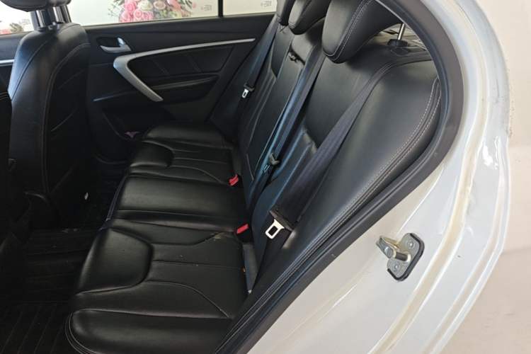 Used Geely Auto Emgrand 2016 Sedan 1.5L CVT Upward Version Left Rear Seat