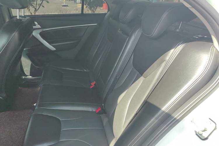 Used Geely Auto Emgrand 2016 Sedan 1.5L Manual Upward Edition Left Rear Seat