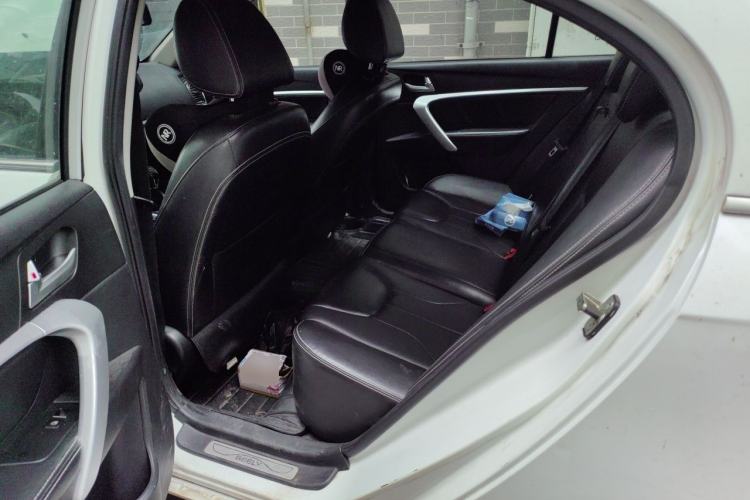 Used Geely Auto Emgrand 2016 Sedan 1.5L Manual Upward Edition Left Rear Seat